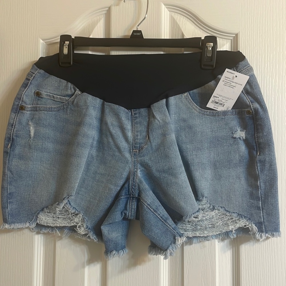 Sonoma Denim/ Jean Maternity shorts size 14 New with tags